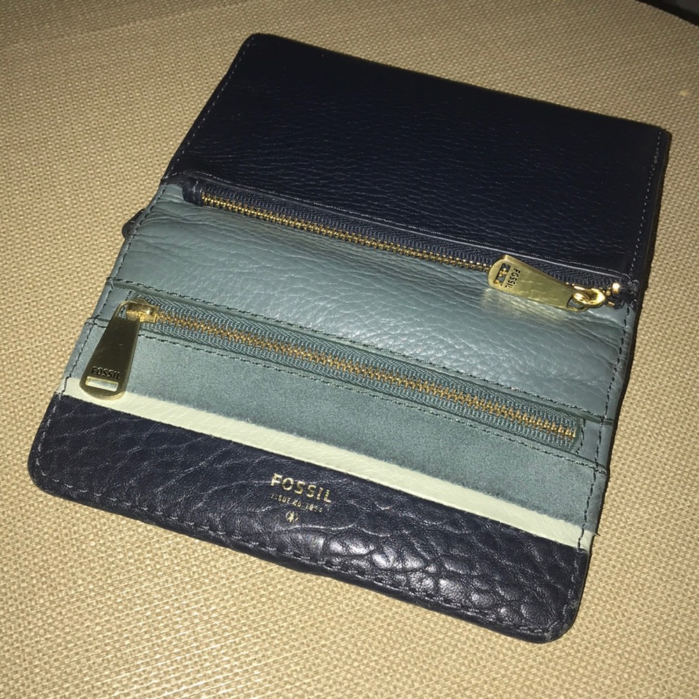 Tri-fold Wallet - Picture 4 of 4